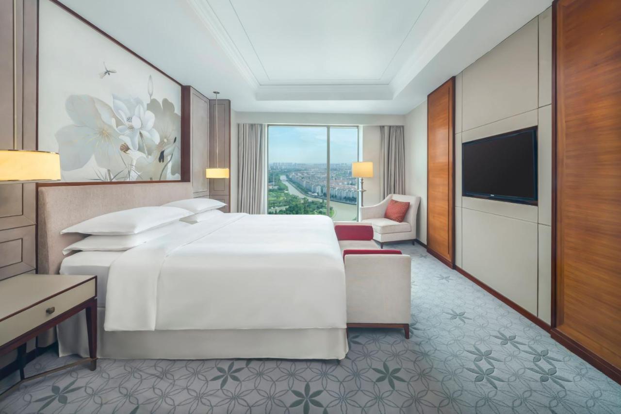 Sheraton Shanghai Jiading Hotel Exteriör bild